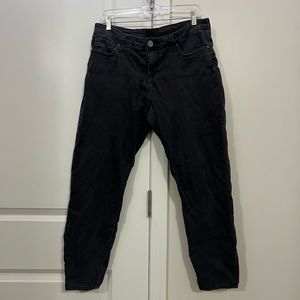 Kut from the Kloth Black Cropped Jeans Size 14 US